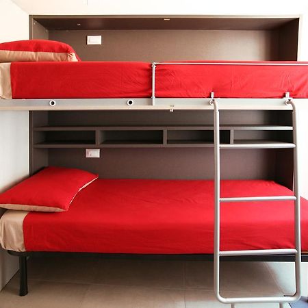 Ostello Locanda Degli Acrobati Brescia Zimmer foto