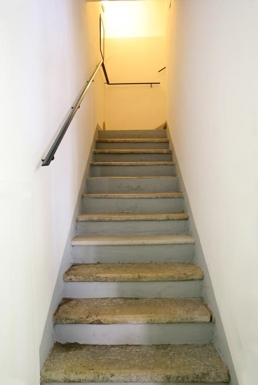 Ostello Locanda Degli Acrobati Brescia Zimmer foto